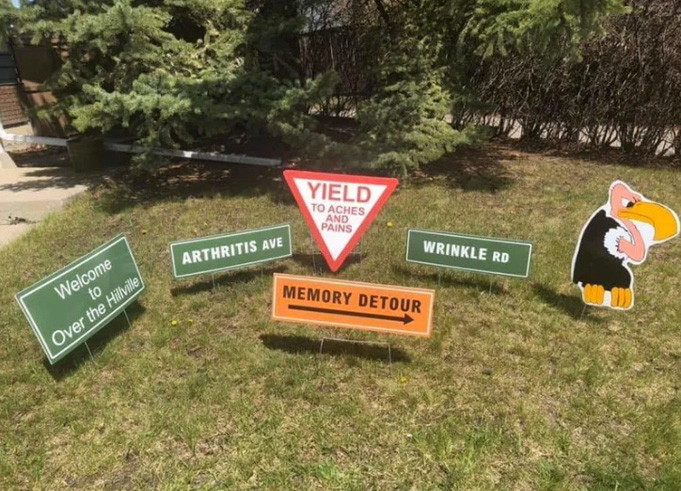funny lawn signs
